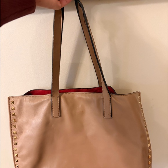 Authentic Valentino Rockstud Tan Leather Tote Bag - Picture 2 of 12